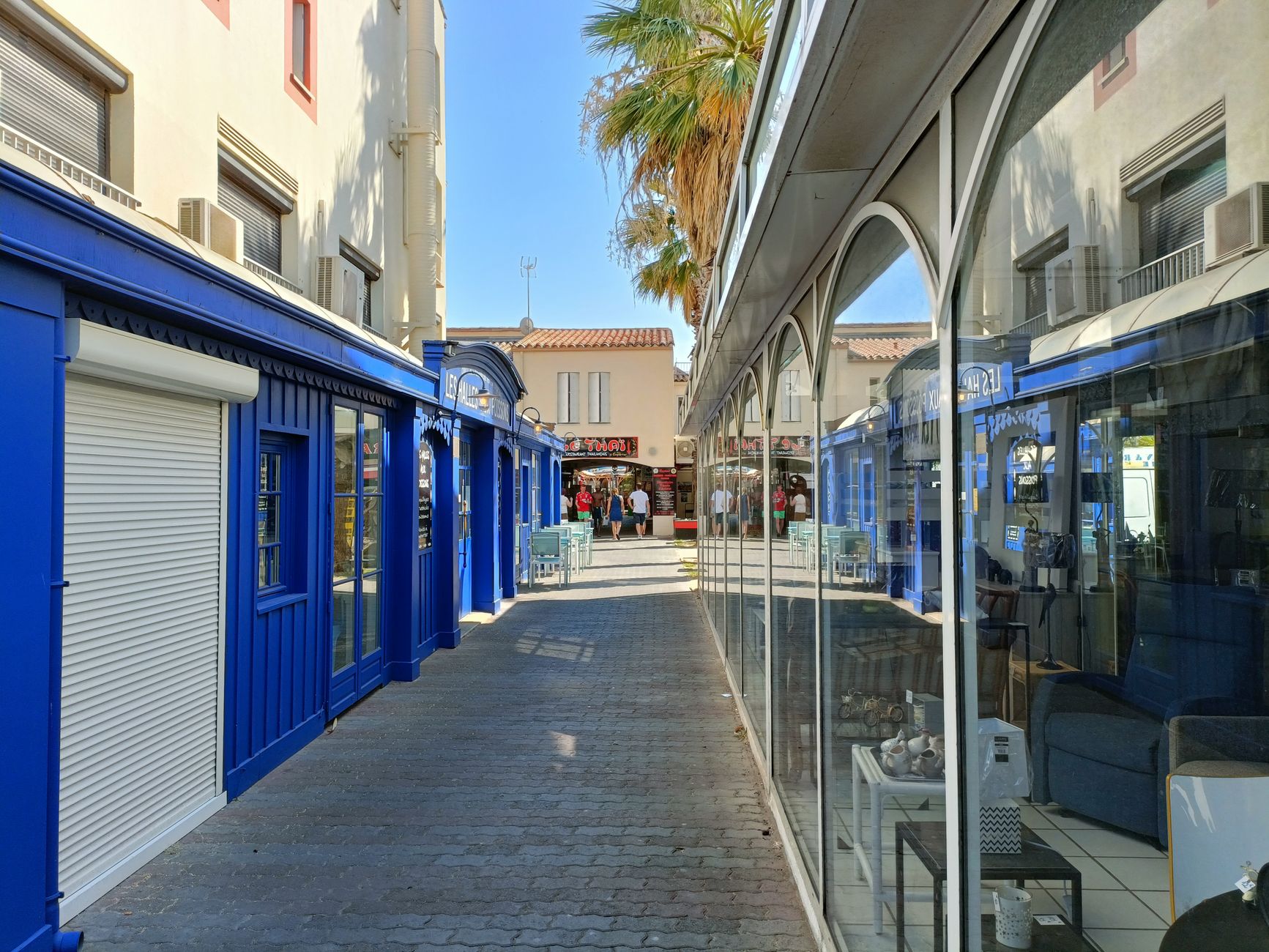 Agence immobilière commerciale équipe à Hyères